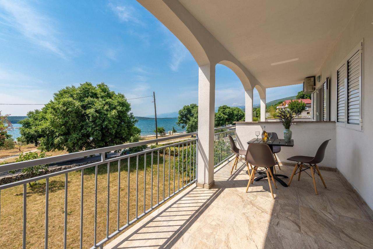 Apartmani Dupor Gornji Karin Exterior photo