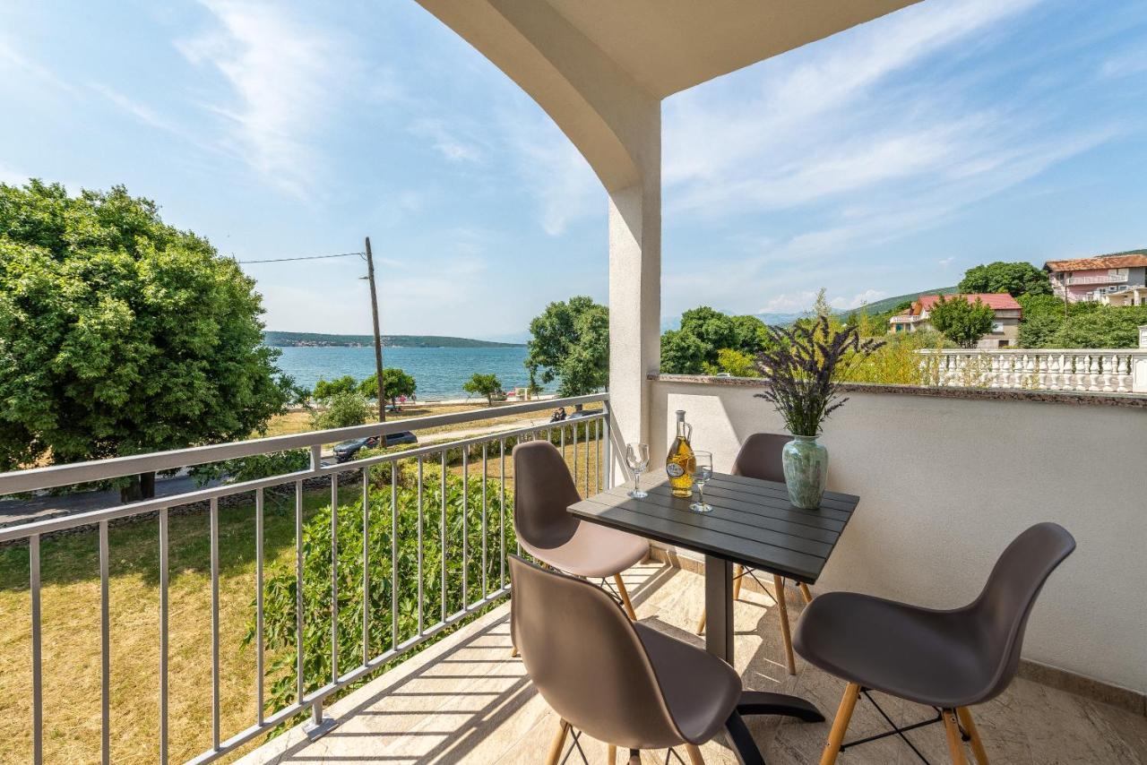 Apartmani Dupor Gornji Karin Exterior photo