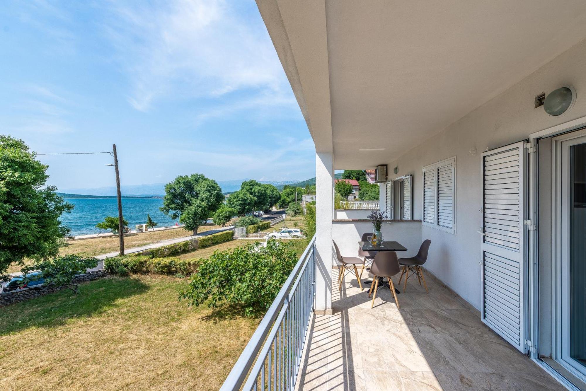 Apartmani Dupor Gornji Karin Exterior photo